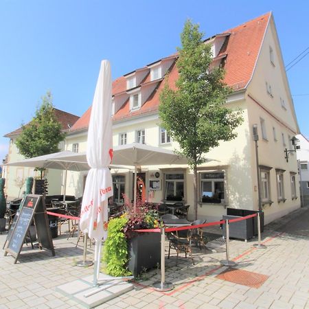 Hotel Adler Am Schloss Bonnigheim エクステリア 写真